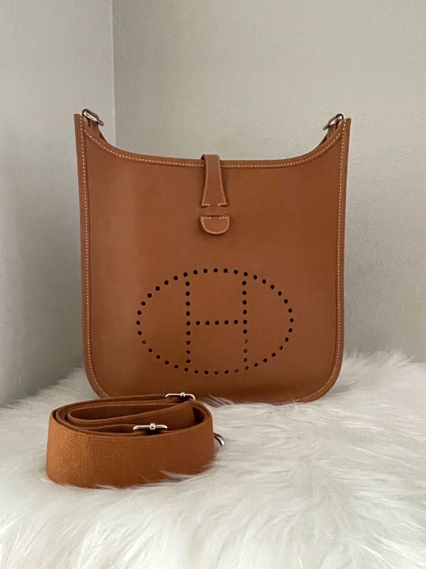 Hermes Evelyne PM Gen 3 Natural Epsom Crossbody