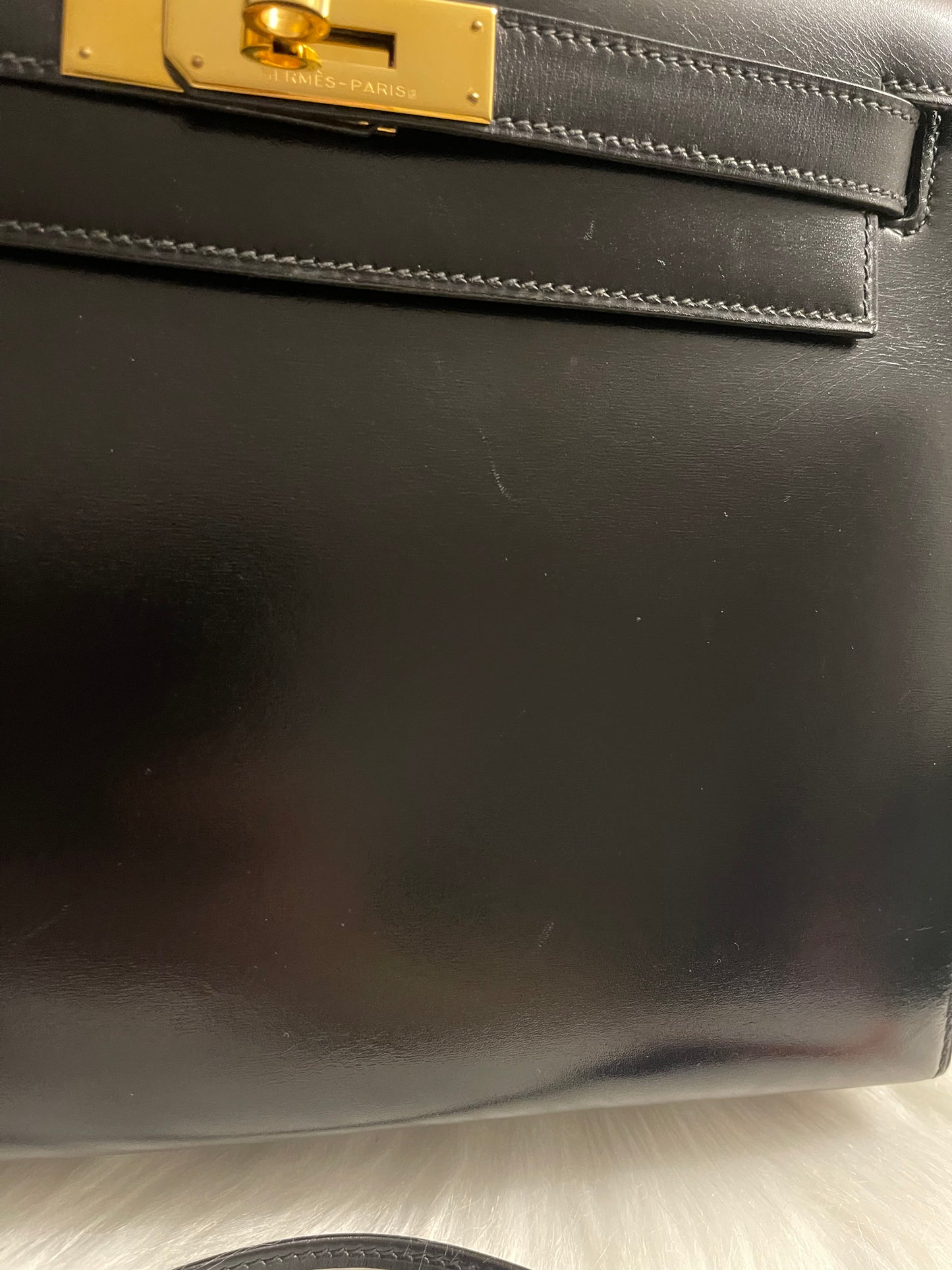 Kelly 28 Sellier Noir Box Calf GHW