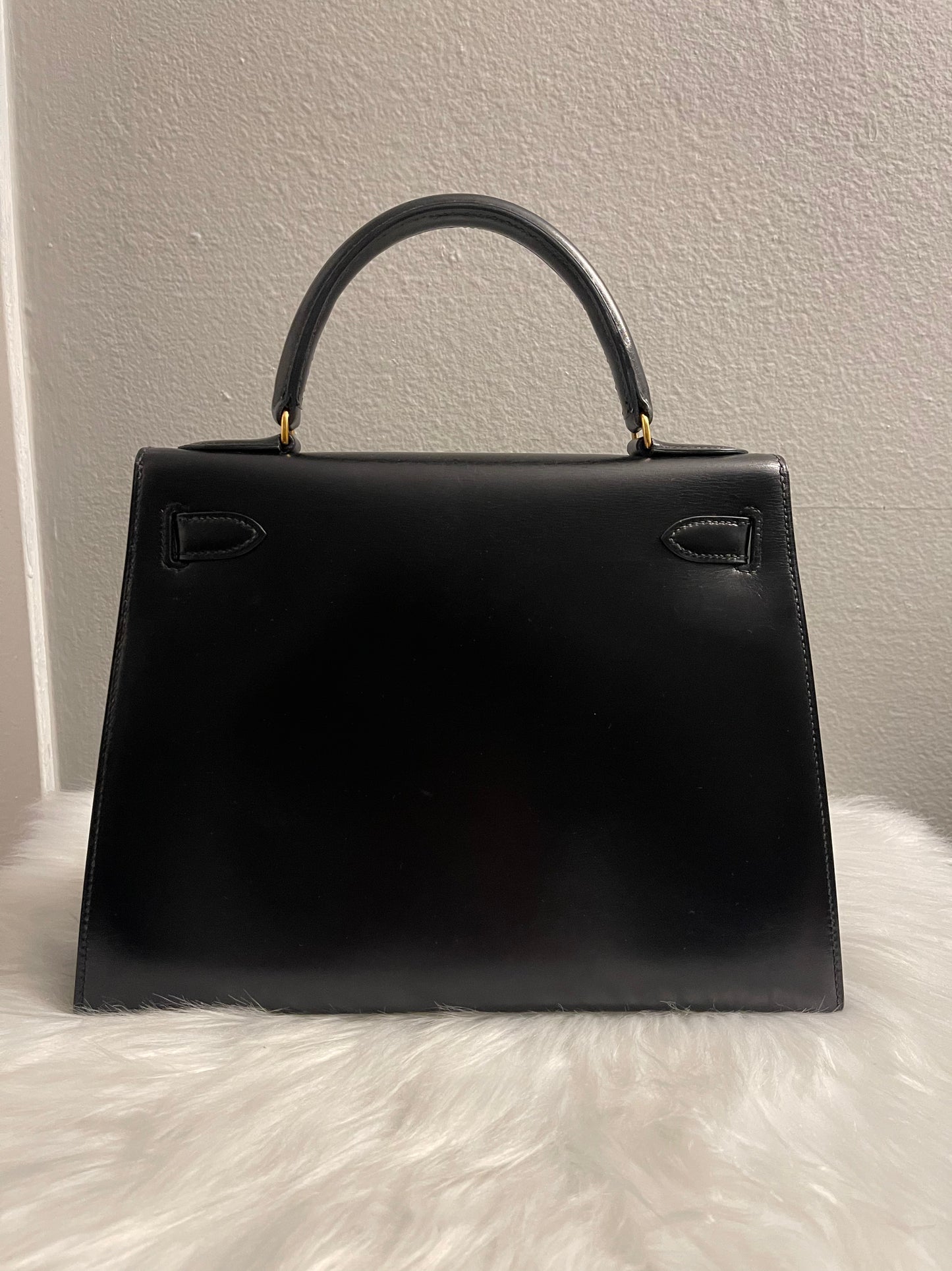 Kelly 28 Sellier Noir Box Calf GHW